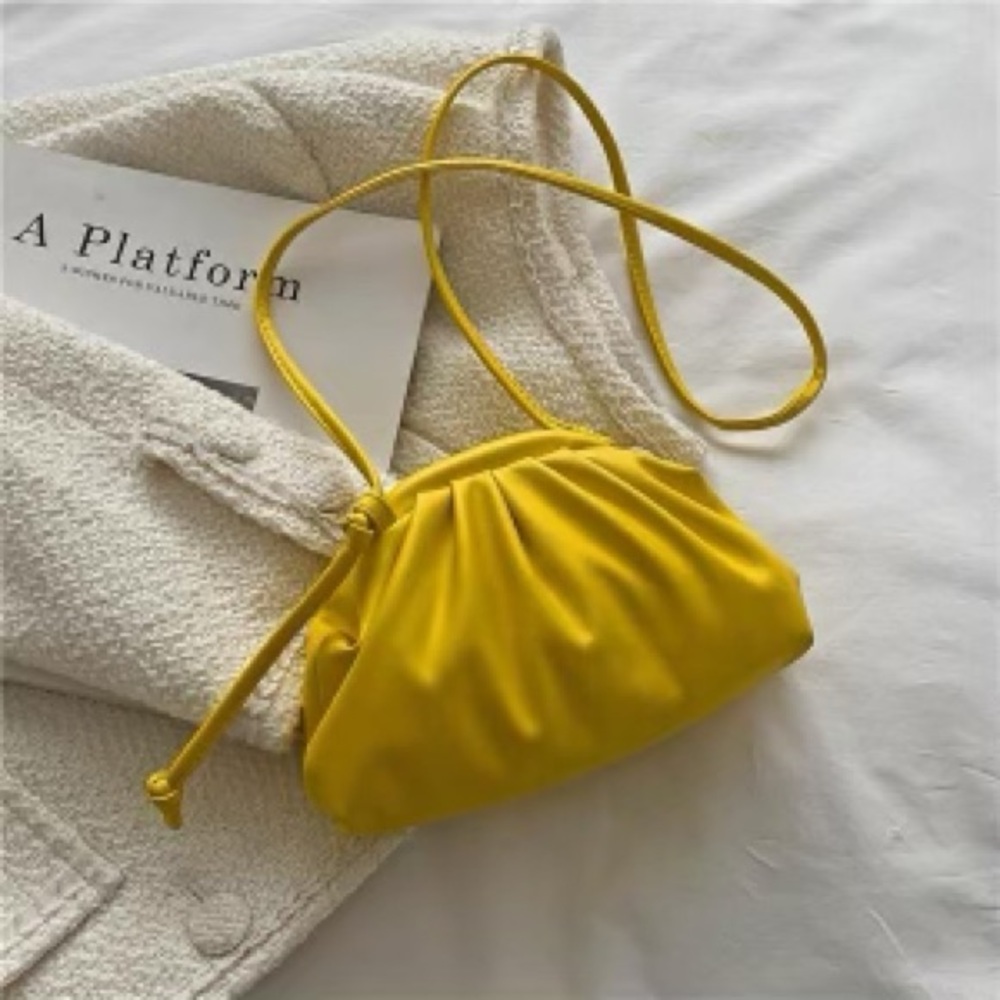 NEW *Mini Strap Crossbody Bag *